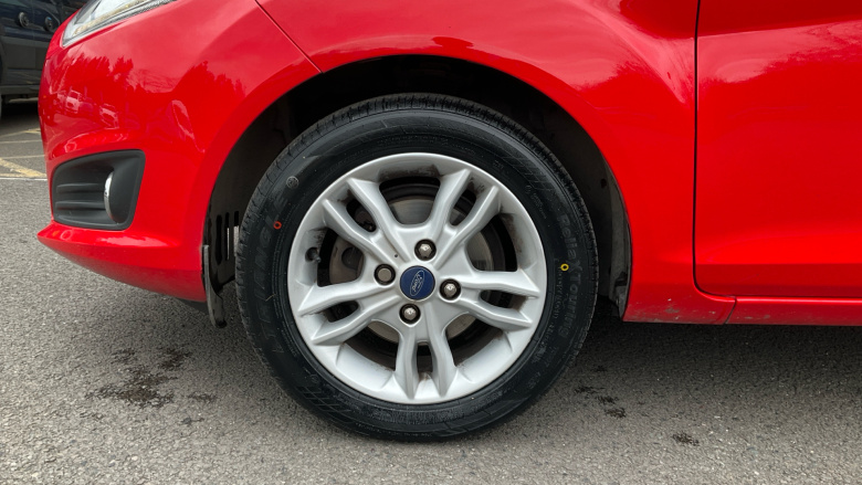 Ford Fiesta 1.0 EcoBoost Zetec Navigation 5dr Petrol Hatchback